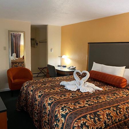 Sentinel Motel West Chester Extérieur photo
