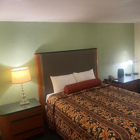Sentinel Motel West Chester Extérieur photo