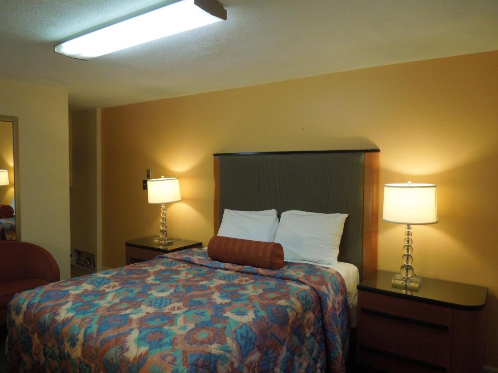 Sentinel Motel West Chester Extérieur photo