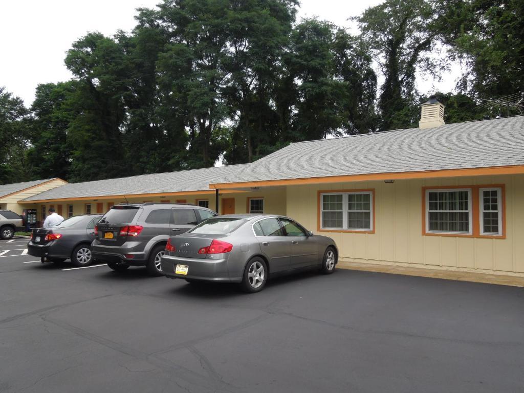 Sentinel Motel West Chester Extérieur photo